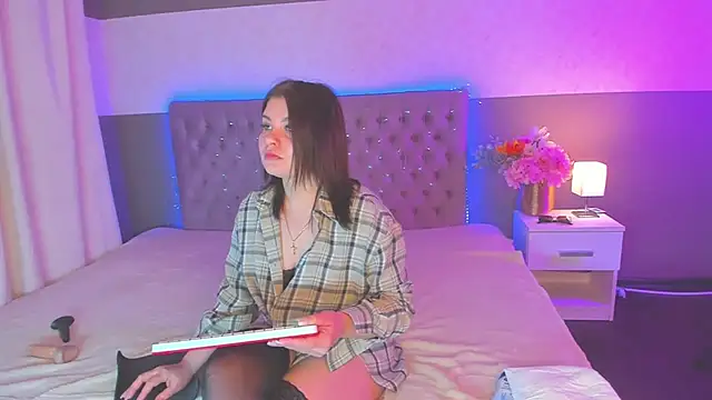 AmandaHoppe online show from 04.02.26