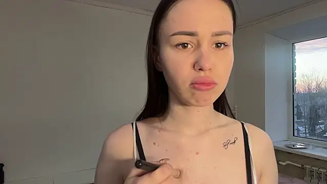 Snapshot of Salamandravantelo chatting on 03.27.26 Salamandravantelo online show from 03.27.26