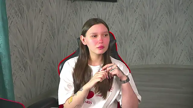 Snapshot of AricaOhashi chatting on 02.16.26 AricaOhashi online show from 02.16.26