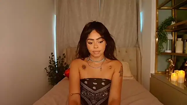 Snapshot of Pauline_Clark chatting on 02.17.26 Pauline Clark online show from 02.17.26