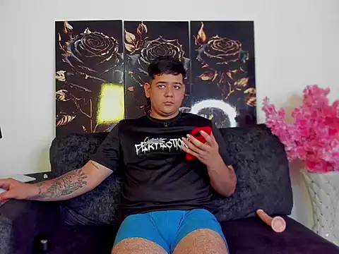 Snapshot of winy_hot chatting on 02.20.26 winy hot online show from 02.20.26