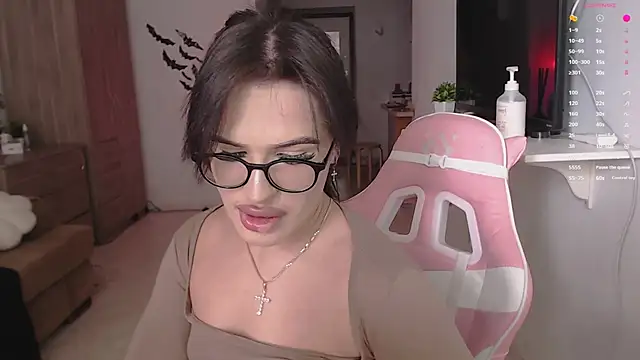 Snapshot of ShayL1sse chatting on 02.26.26 ShayL1sse online show from 02.26.26