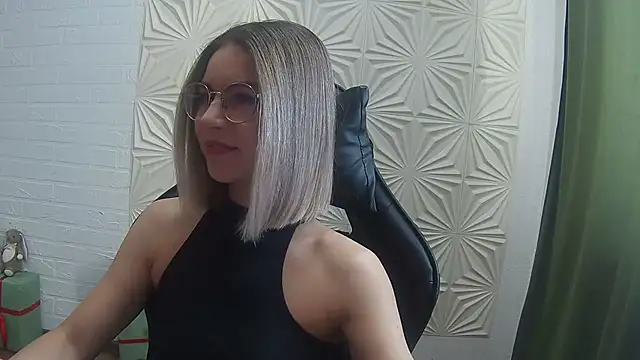 Snapshot of IceMayes chatting on 02.22.26 IceMayes online show from 02.22.26