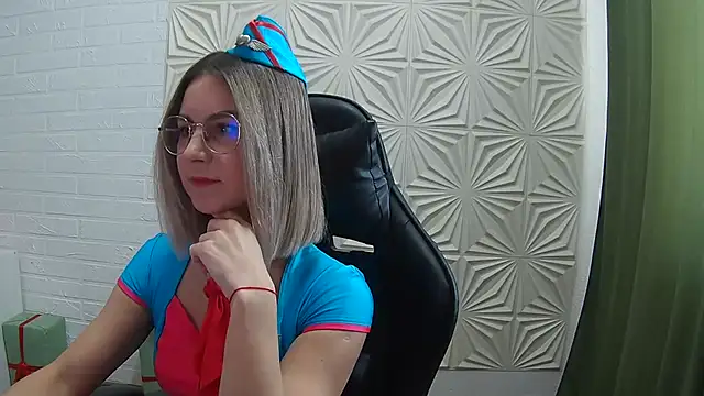 Snapshot of IceMayes chatting on 02.25.26 IceMayes online show from 02.25.26