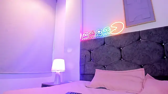 Megan Morphy online show from 03.10.26