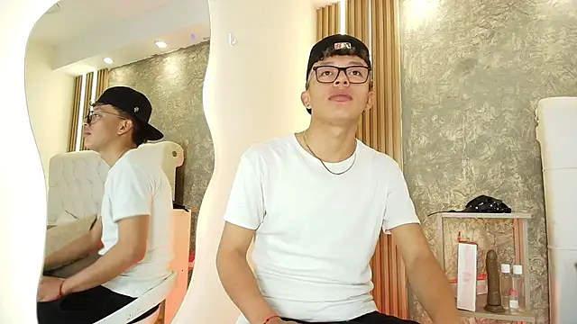 Dark Nico online show from 03.28.26