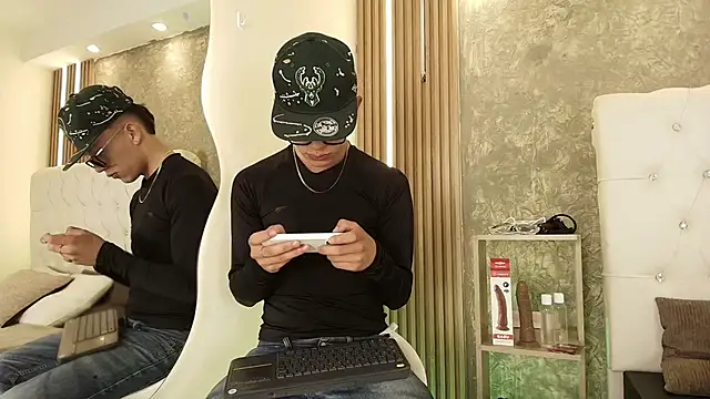 Dark Nico online show from 04.02.26