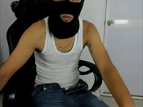 Snapshot of badboy_master chatting on 04.02.26 badboy master online show from 04.02.26