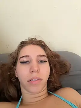 Snapshot of Aneruivinhaa chatting on 02.21.26 Aneruivinhaa online show from 02.21.26