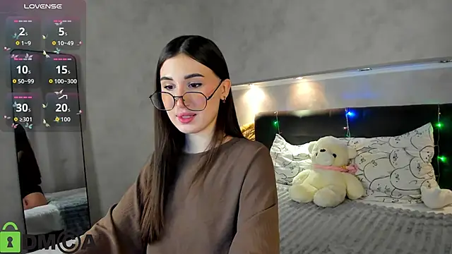 Emily Lews online show from 03.18.26