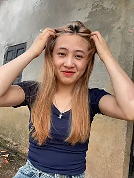 lauma-love online show from 03.02.26