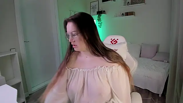 Snapshot of Laura_CollinsS chatting on 03.14.26 Laura CollinsS online show from 03.14.26