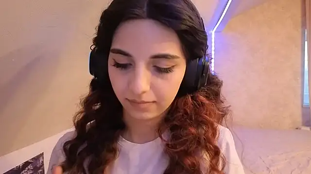 Blissmissataeses online show from 02.16.26