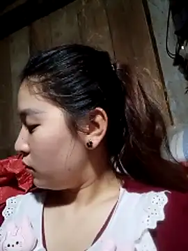 Snapshot of -Datini- chatting on 02.25.26 -Datini- online show from 02.25.26