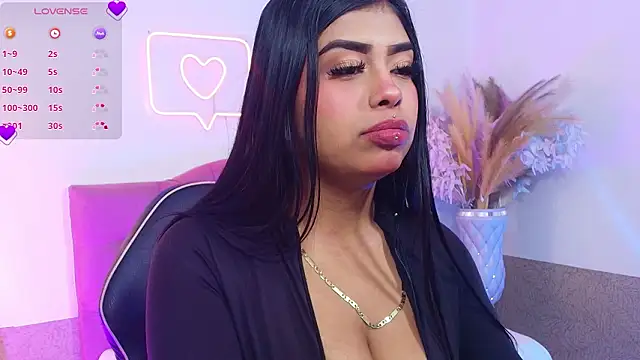 Snapshot of Meloddi_tay chatting on 03.02.26 Meloddi tay online show from 03.02.26