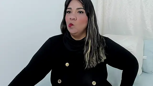 Snapshot of Cinnamon_Skin01 chatting on 03.13.26 Cinnamon Skin01 online show from 03.13.26