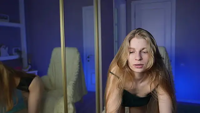 AlisMil online show from 02.28.26