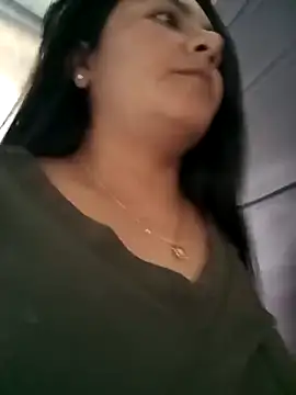 Snapshot of Gissele_Rubi chatting on 02.24.26 Gissele Rubi online show from 02.24.26