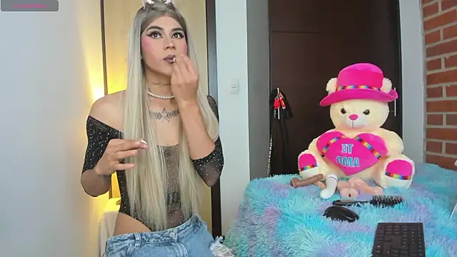 Snapshot of alisoondrean_ chatting on 02.22.26 alisoondrean online show from 02.22.26