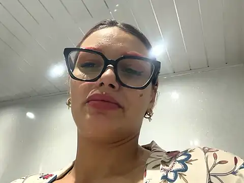 FoxyValentine online show from 05.10.26