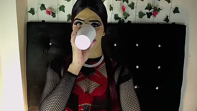 Kristal Queen01 online show from 04.14.26