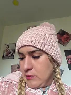 violet-grey online show from 07.23.26
