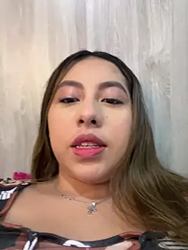 Snapshot of Emiily_joee_ chatting on 05.21.26 Emiily joee online show from 05.21.26