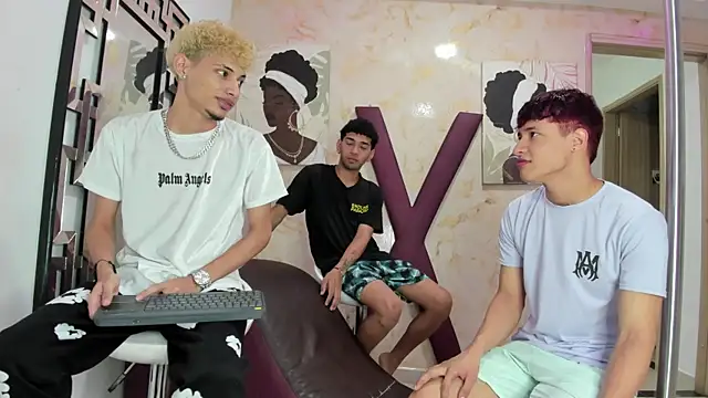 YOUNG BOYS HELL online show from 06.05.26
