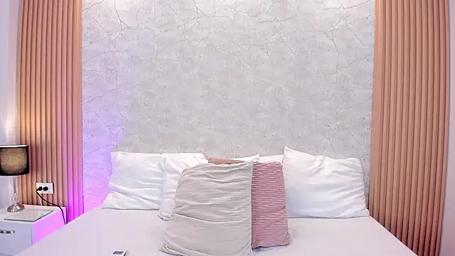 AlanaaWalker online show from 02.23.26