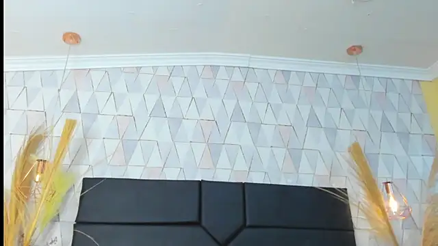 Snapshot of AronGarcia chatting on 02.27.26 AronGarcia online show from 02.27.26