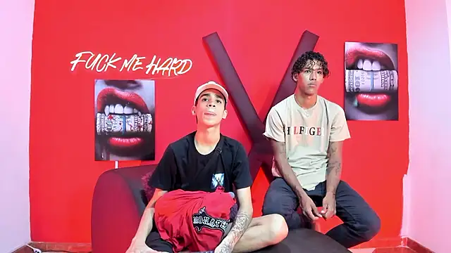 Snapshot of GREEN_BOYS chatting on 02.15.26 GREEN BOYS online show from 02.15.26