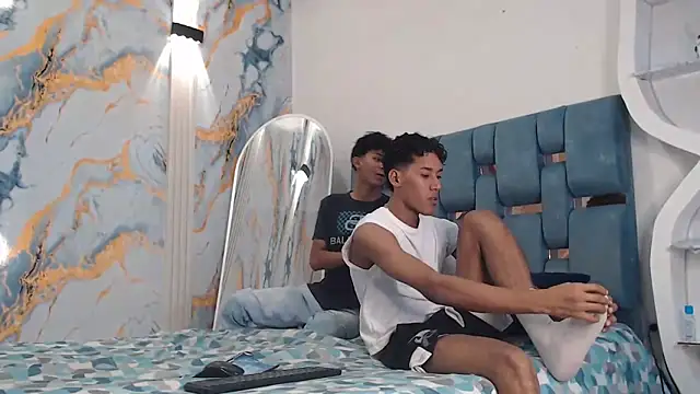 GREEN BOYS online show from 04.12.26