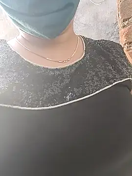 taniya0 online show from 04.12.26