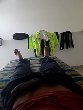 Snapshot of isuru_lakshan chatting on 02.19.26 isuru lakshan online show from 02.19.26