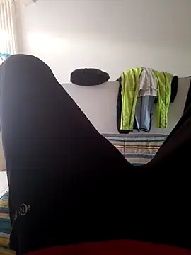 Snapshot of isuru_lakshan chatting on 02.23.26 isuru lakshan online show from 02.23.26