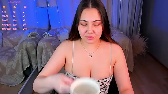 Snapshot of Lina_Loon chatting on 03.02.26 Lina Loon online show from 03.02.26