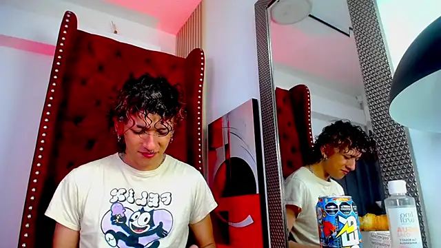 Snapshot of Cain_Dantalion chatting on 04.06.26 Cain Dantalion online show from 04.06.26