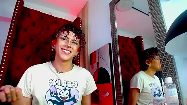 Snapshot of Cain_Dantalion chatting on 04.06.26 Cain Dantalion online show from 04.06.26