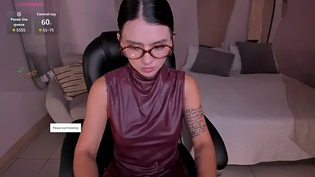 JulietteMoreau online show from 04.26.26