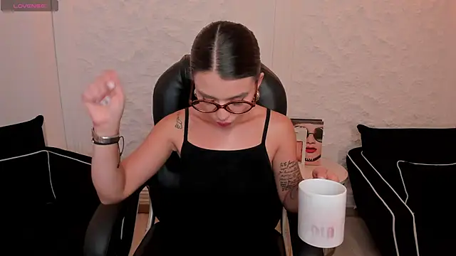 JulietteMoreau online show from 05.13.26