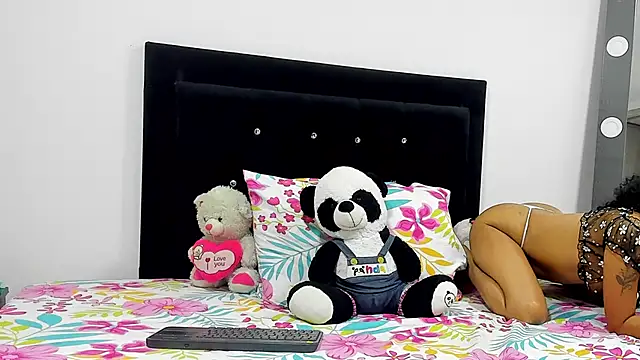 DanielaWane online show from 02.26.26