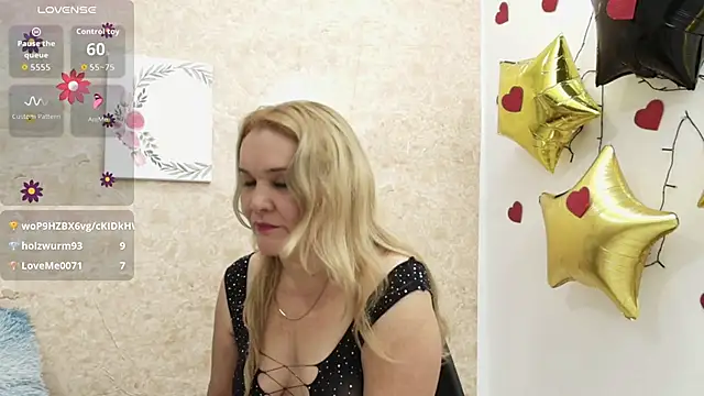 Snapshot of charlotte_milf30 chatting on 02.19.26 charlotte milf30 online show from 02.19.26