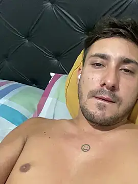 Snapshot of Heytincho chatting on 02.18.26 Heytincho online show from 02.18.26