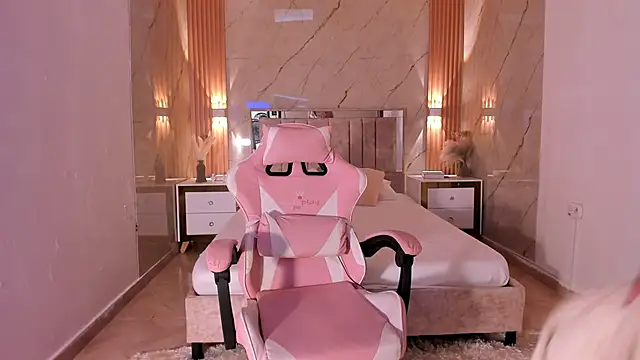 your whore Salome online show from 03.04.26