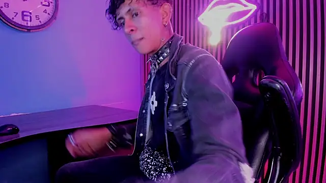 Snapshot of Maximoking26 chatting on 02.21.26 Maximoking26 online show from 02.21.26