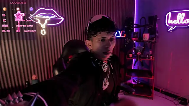 Maximoking26 online show from 04.13.26