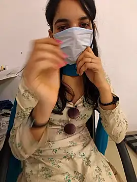 Snapshot of tanzum_khan3202 chatting on 04.11.26 tanzum khan3202 online show from 04.11.26