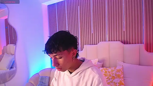 Aiden Rivers  online show from 03.06.26