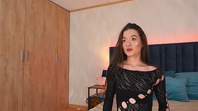 LucyDeLuca online show from 03.29.26