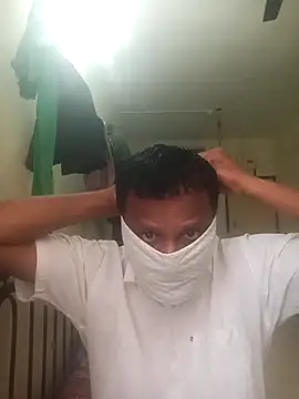 Snapshot of hunk_man chatting on 02.21.26 hunk man online show from 02.21.26